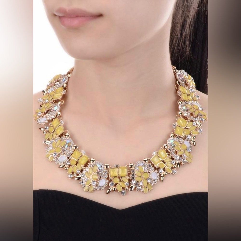 JEROLLIN Yellow Rhinestone Flower necklace